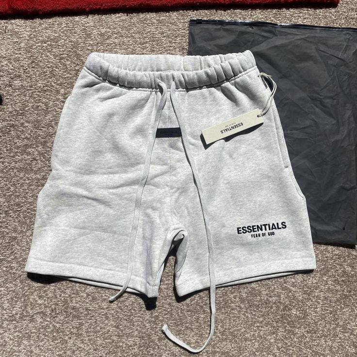 Essentials Short